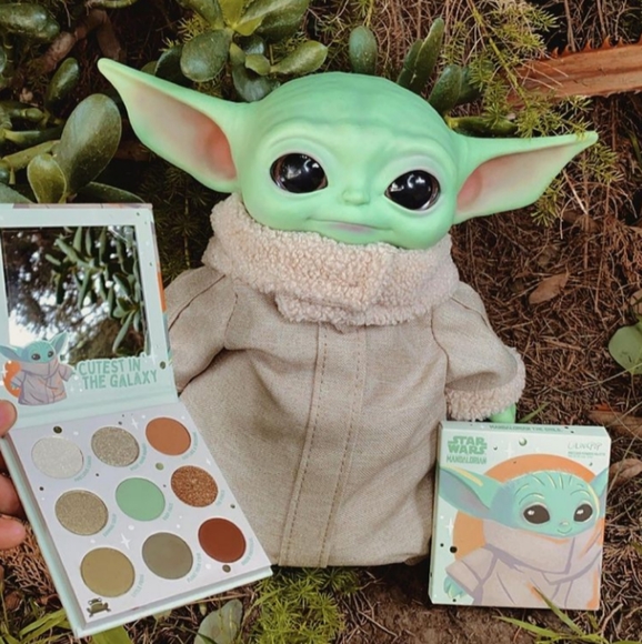 Colourpop x The Child™ Eyeshadow Palette - Picture 3 of 10